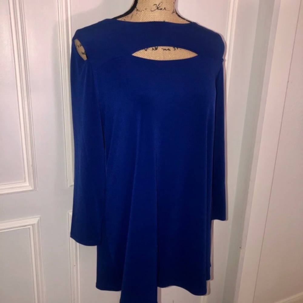 NWOT Blue Alfani Blouse